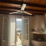 Astra Serifos Lejlighed *
