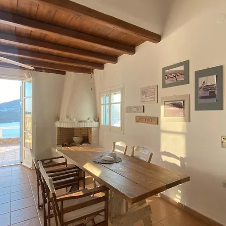 Astra Serifos Apartmán *