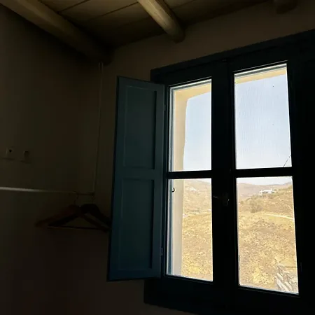 Astra Serifos Λιβάδι