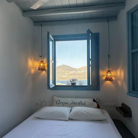 Astra Serifos Apartmán *